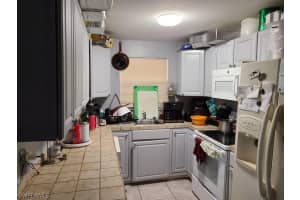 4290 Gulfstream Dr APT 8, Naples, FL 34112, Sold 02/04/23