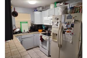 4290 Gulfstream Dr APT 8, Naples, FL 34112, Sold 02/04/23