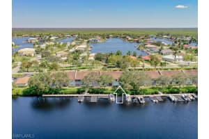 242 Newport Dr, Naples, FL 34114, Sold 02/27/23