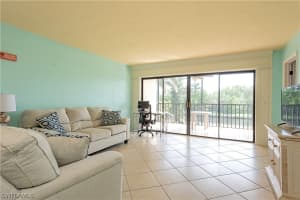 700 Valley Stream Dr, Naples, FL 34113, Sold 12/19/22