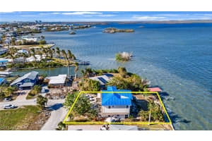 1 Bayview Blvd, Fort Myers Beach, FL 33931, Sold 12/16/22