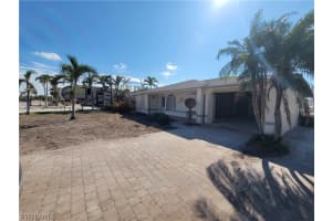 7846 Buccaneer Dr, Fort Myers Beach, FL 33931, Sold 01/03/23
