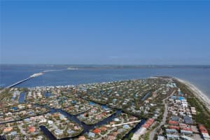 750 Sand Dollar Dr, Sanibel, FL 33957, Sold 06/15/23