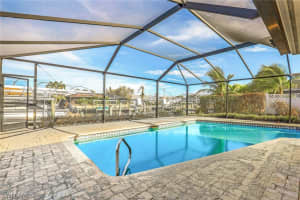 9 Sunview Blvd, Fort Myers Beach, FL 33931, Sold 03/15/23