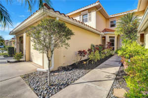 357 Robin Hood Cir, Naples, FL 34104, Sold 01/12/23