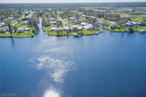 2111 Waylife Ct, Alva, FL 33920, Sold 02/28/23