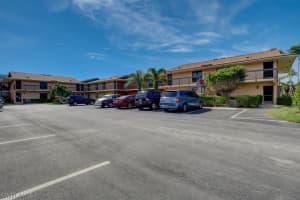 32 Greenbrier St, Marco Island, FL 34145, Sold 01/09/23