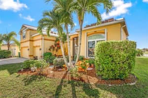 2227 Grove Dr, Naples, FL 34120, Sold 01/25/23