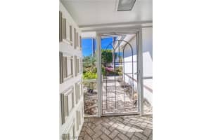 1002 Kings Crown Dr, Sanibel, FL 33957, Sold 03/10/23