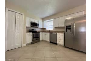 3325 Airport-Pulling Rd APT M8, Naples, FL 34105, Sold 01/04/23