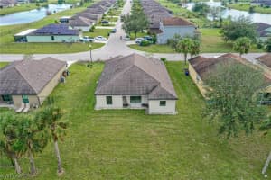 407 Shadow Lakes Dr, Lehigh Acres, FL 33974, Sold 05/23/23
