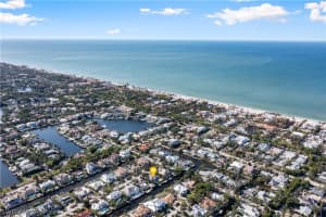 425 17th Ave S, Naples, FL 34102, Sold 04/06/23