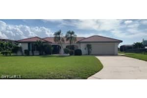 1050 Clarellen Dr, Fort Myers, FL 33919, Sold 02/01/23