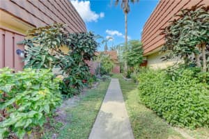 The Village of Cedarbend, 5233 Cedarbend Dr #4, Fort Myers, FL 33919, Sold 01/30/23