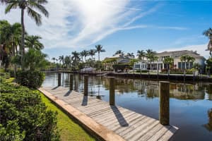 1990 7th St S, Naples, FL 34102, Sold 07/05/23