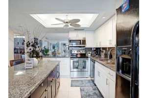 2264 Winkler Ave, Fort Myers, FL 33901, Sold 01/27/23