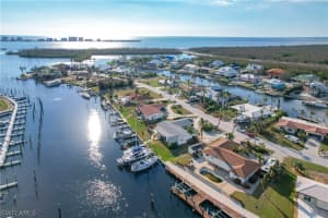 18451 Cutlass Dr, Fort Myers Beach, FL 33931, Sold 03/13/23