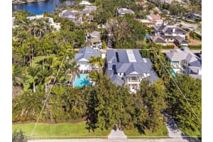 225 4th Avenue, Naples, FL 34102 - MLS#222087749