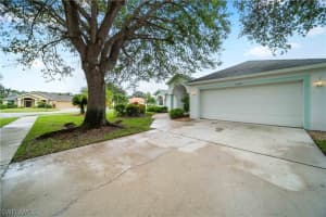 MLS# 222088685, Naples, Florida 34104