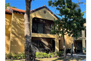 2226 Arbour Walk Cir, Naples, FL 34109, Sold 02/02/23