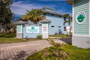 1040 Hancock Creek S Blvd APT 203, Cape Coral, FL 33909, Sold 02/01/23