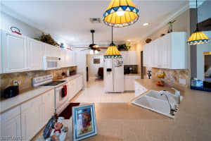 5894 Westbourgh Ct, Naples, FL 34112, Sold 03/17/23