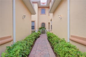 14100 Cambridge Dr APT 104, Fort Myers, FL 33912, Sold 05/05/23