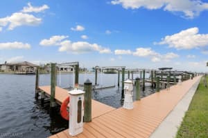 206 Shadroe Cove Cir UNIT 301, Cape Coral, FL 33991, Sold 02/14/23