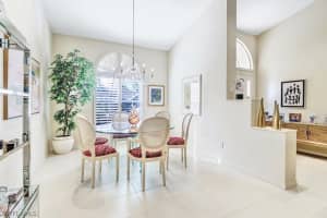 136 Edgemere Way S, Naples, FL 34105, Sold 04/03/23