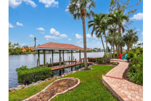 17517 Boat Club Dr, Fort Myers, FL 33908, Sold 04/27/23