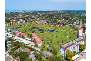 29 High Point Cir E, Naples, FL 34103, Sold 04/06/23