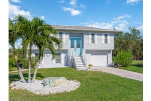 103 W Pago Pago Dr, Naples, FL 34113, Sold 04/28/23