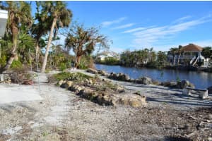 450 Birdsong Pl, Sanibel, FL 33957, Sold 08/01/23