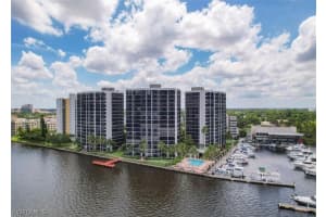 1920 Virginia Ave APT 803, Fort Myers, FL 33901, Sold 02/16/23