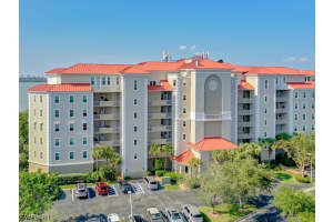 269 Vintage Bay Dr, Marco Island, FL 34145, Sold 03/15/23