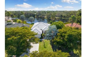 1934 Timberline Dr, Naples, FL 34109, Sold 03/08/23