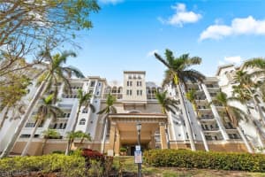700 La Peninsula Blvd, Naples, FL 34113, Sold 04/28/23