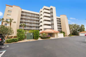 15191 Cedarwood Ln, Naples, FL 34110, Sold 03/07/23