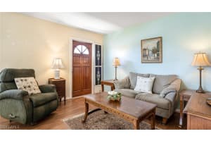 49 Heath Aster Ln, Lehigh Acres, FL 33936, Sold 04/03/23