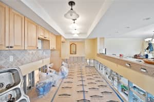 1605 Middle Gulf Dr UNIT 102, Sanibel, FL 33957, Sold 02/10/23