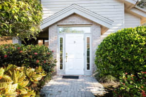 6642 Tannin Ln, Naples, FL 34109, Sold 03/17/23