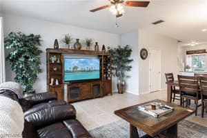 1132 Oxford Ln, Naples, FL 34105, Sold 05/15/23