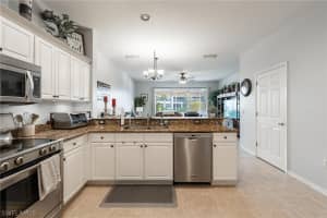 1132 Oxford Ln, Naples, FL 34105, Sold 05/15/23