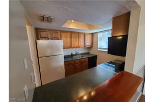 3328 Ottawa Cir Apt 4, Fort Myers, FL 33907, Sold 05/26/23