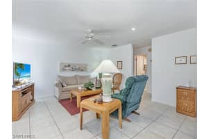 1398 Park Shore Cir APT 3, Fort Myers, FL 33901, Sold 04/13/23