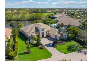 4252 Deephaven Ln, Naples, FL 34119, Sold 05/19/23