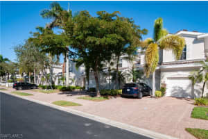 12854 Carrington Cir, Naples, FL 34105, Sold 05/01/23