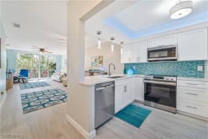 14801 Park Lake Dr APT 202, Fort Myers, FL 33919, Sold 04/14/23