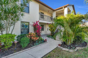 9285 Lake Park Dr APT 203, Fort Myers, FL 33919, Sold 06/01/23