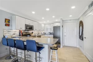 21 High Point Cir E, Naples, FL 34103, Sold 06/15/23